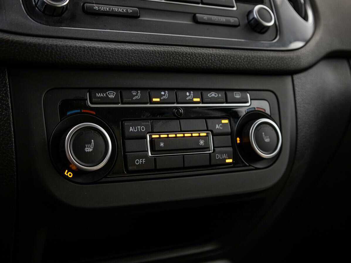 Купить Volkswagen Tiguan с пробегом. Фото: #14