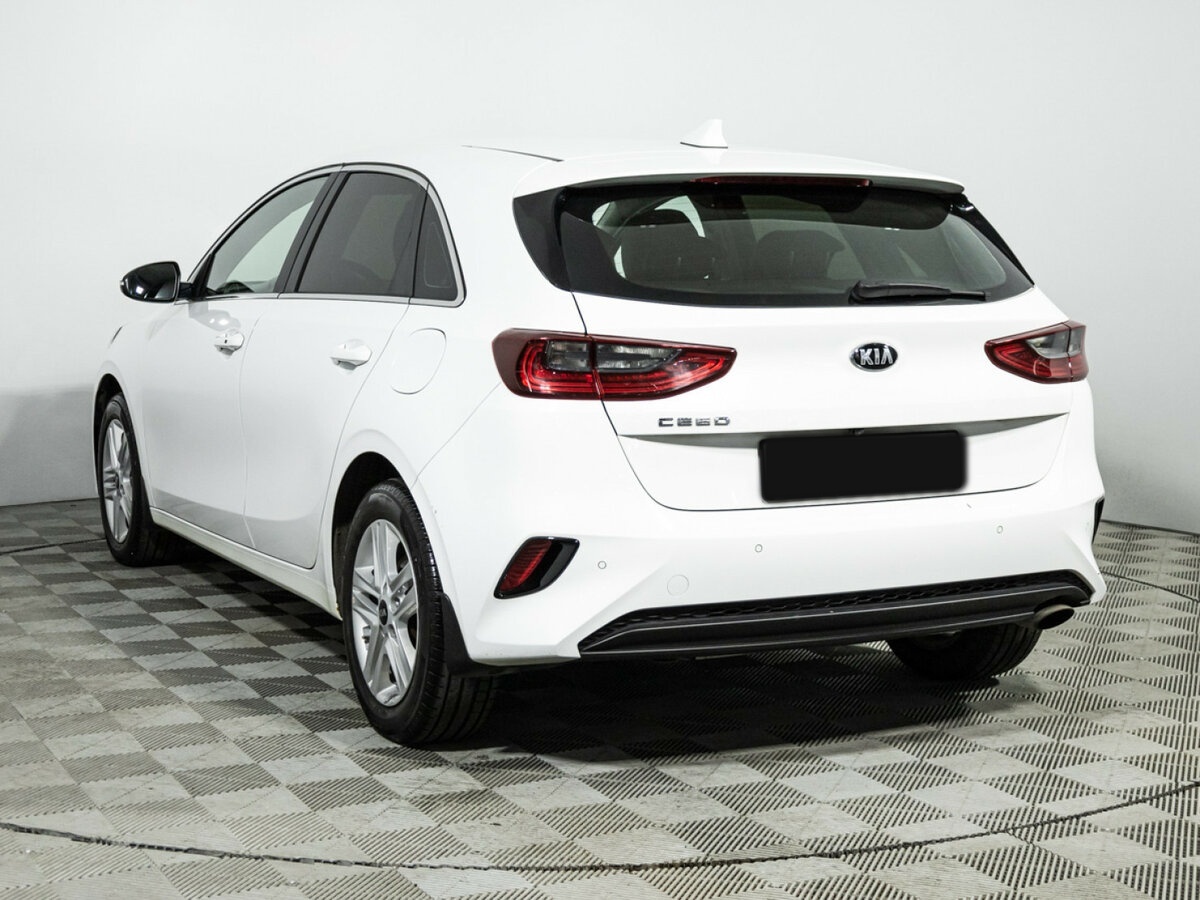 Купить Kia Ceed с пробегом. Фото: #6