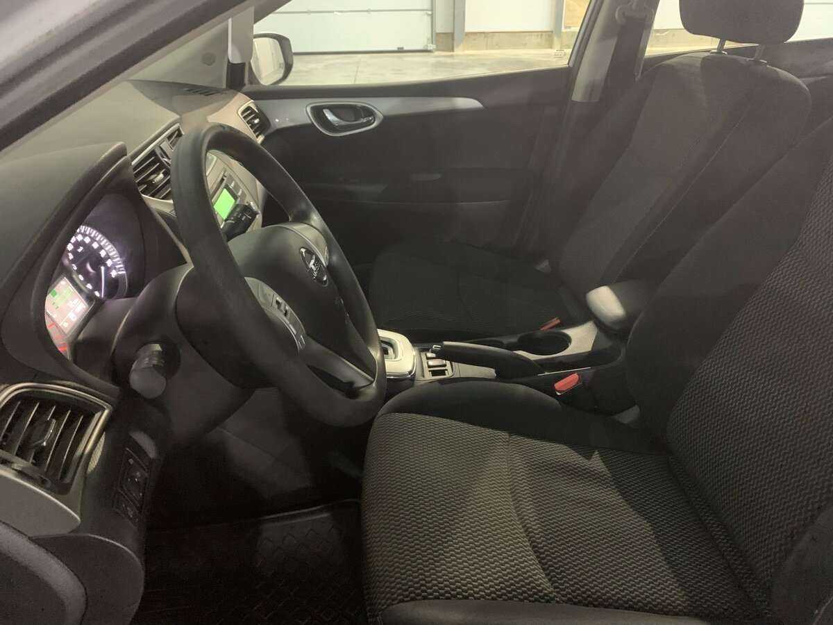 Купить Nissan Tiida с пробегом. Фото: #9
