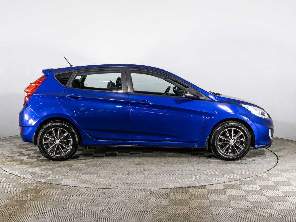 Купить Hyundai Solaris с пробегом. Фото: #3