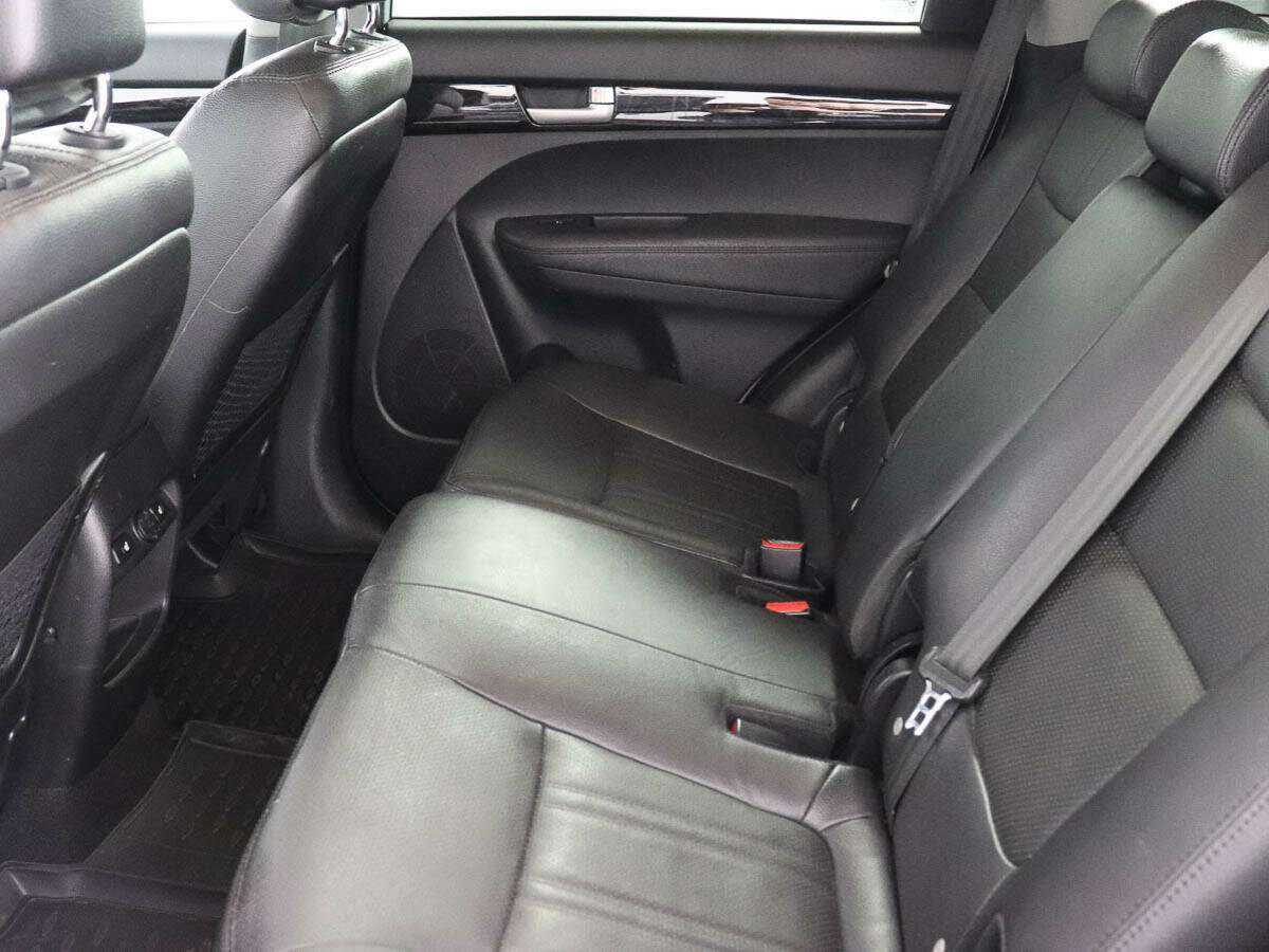 Купить Kia Sorento с пробегом. Фото: #8