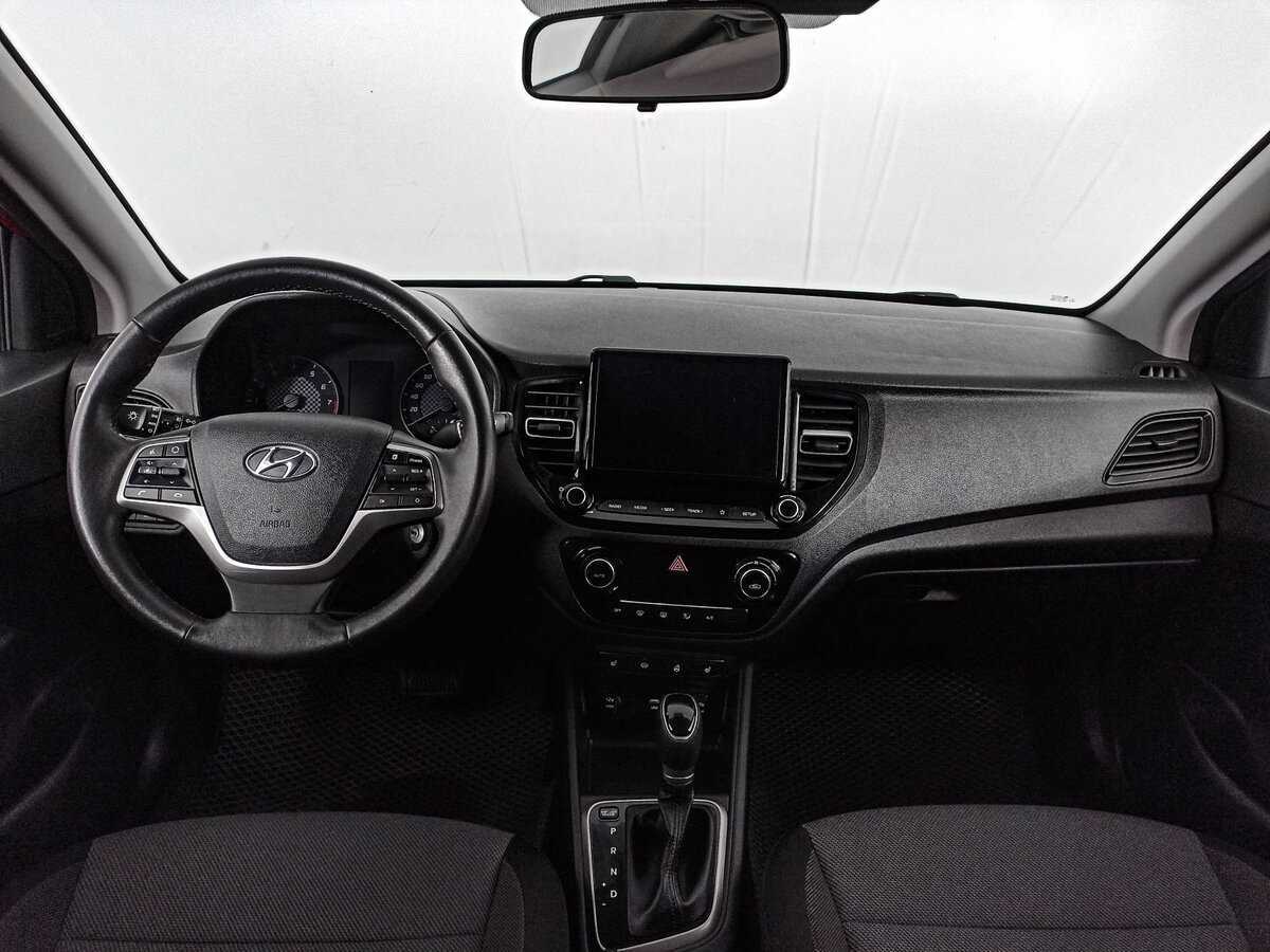 Купить Hyundai Solaris с пробегом. Фото: #10