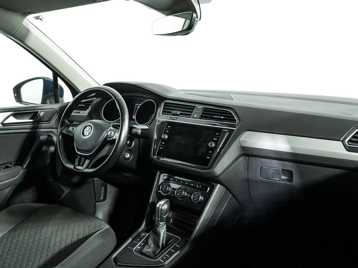 Купить Volkswagen Tiguan с пробегом. Фото: #8