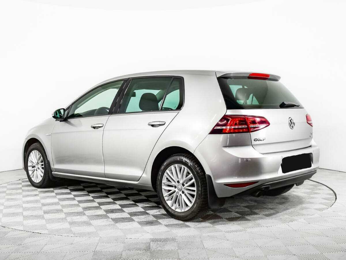 Купить Volkswagen Golf с пробегом. Фото: #6