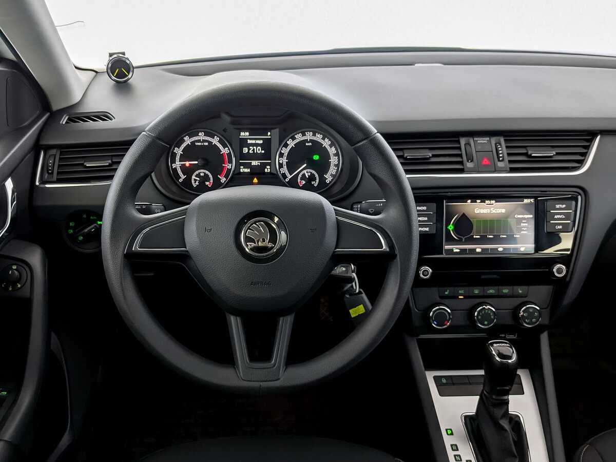 Купить Skoda Octavia с пробегом. Фото: #20