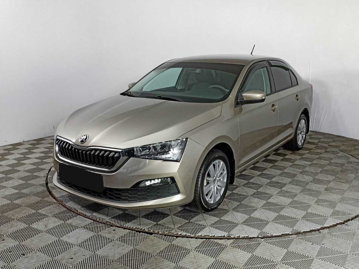 Купить Skoda Rapid с пробегом. Посмотреть фото