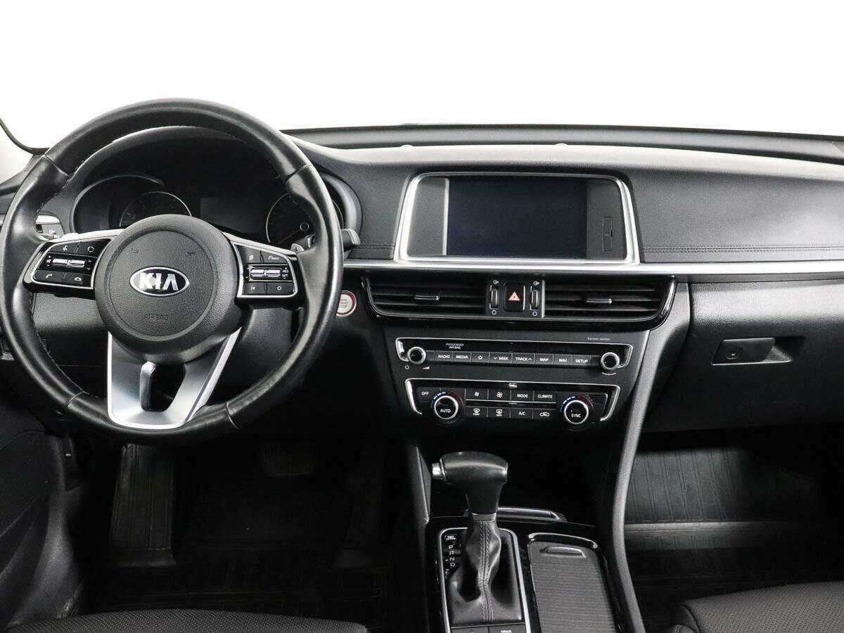 Купить Kia Optima с пробегом. Фото: #9