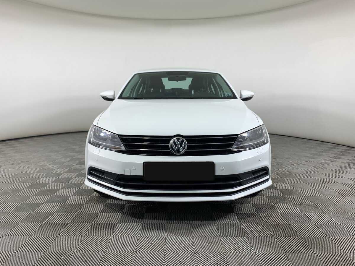 Купить Volkswagen Jetta с пробегом. Фото: #1