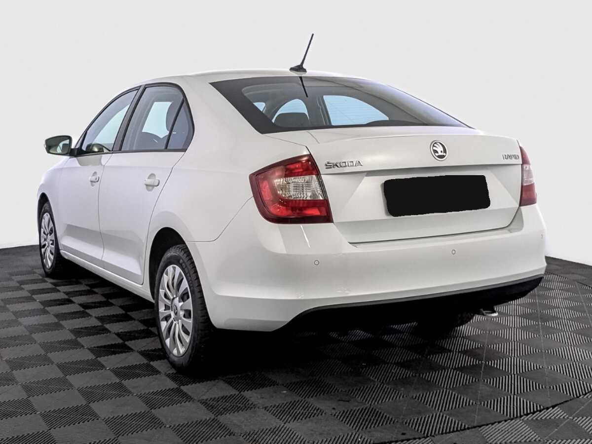 Купить Skoda Rapid с пробегом. Фото: #6
