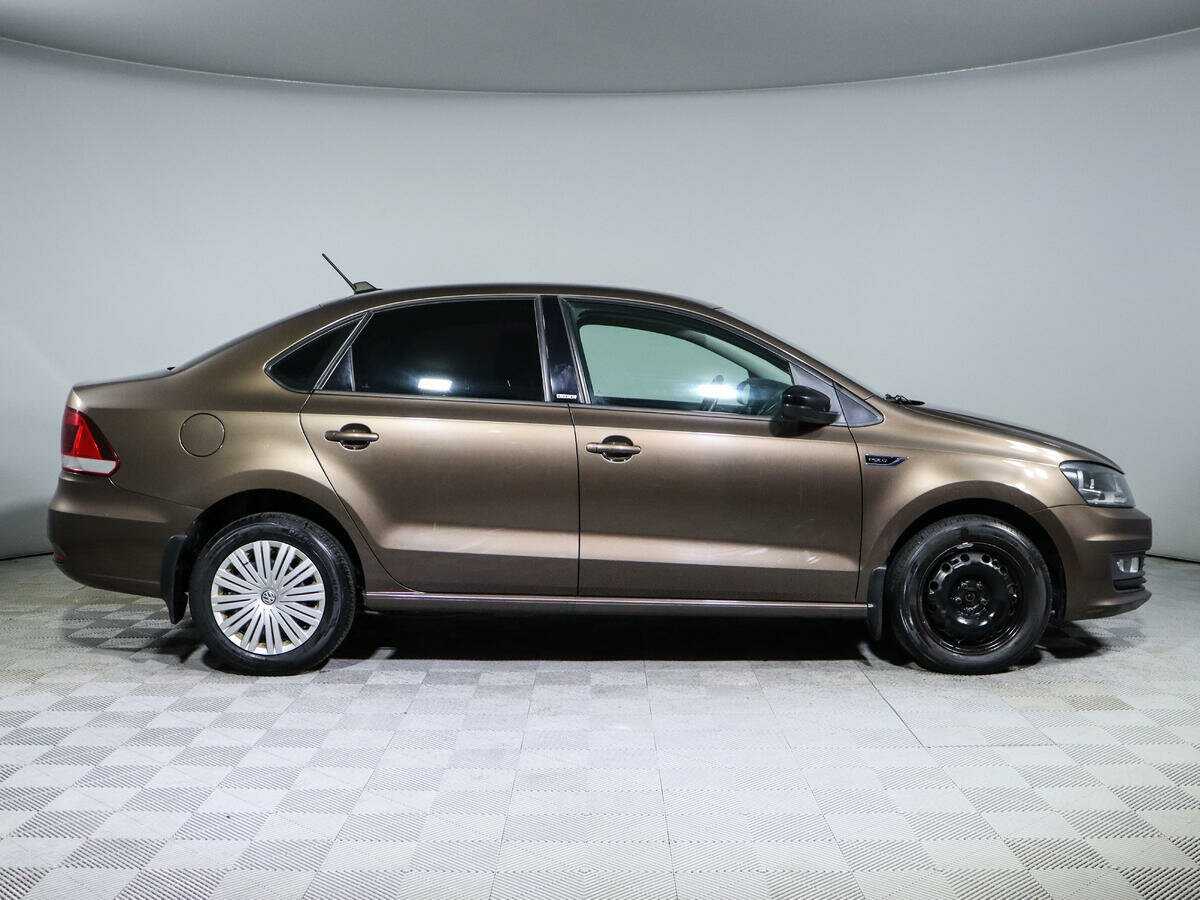 Купить Volkswagen Polo с пробегом. Фото: #3