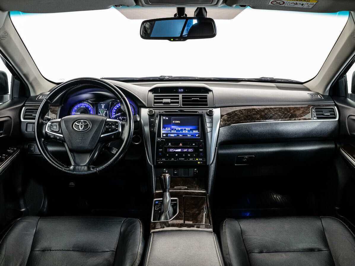Купить Toyota Camry с пробегом. Фото: #7