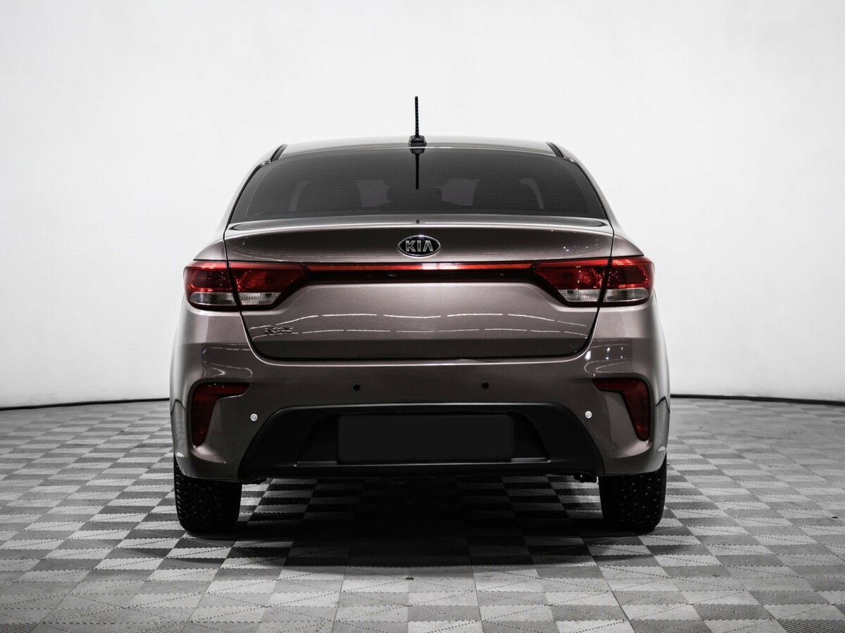 Купить Kia Rio с пробегом. Фото: #4
