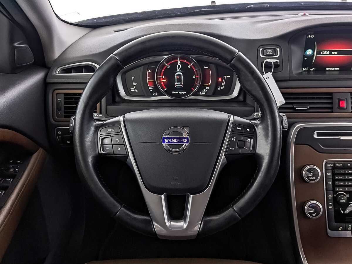 Купить Volvo XC70 с пробегом. Фото: #21