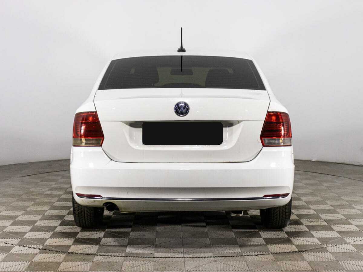 Купить Volkswagen Polo с пробегом. Фото: #3
