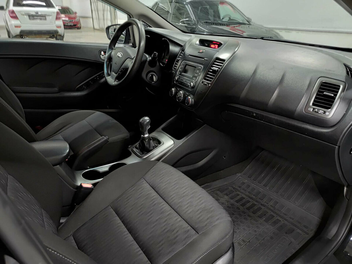 Купить Kia Cerato с пробегом. Фото: #10