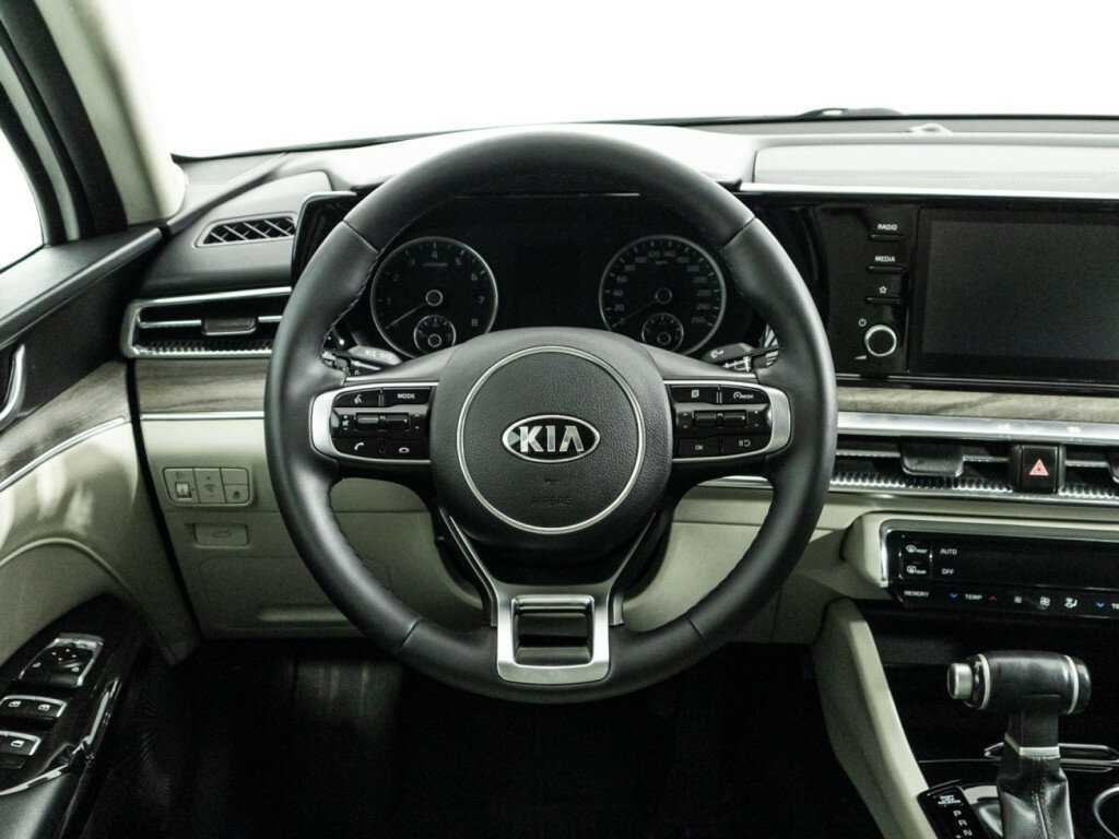 Купить Kia K5 с пробегом. Фото: #22