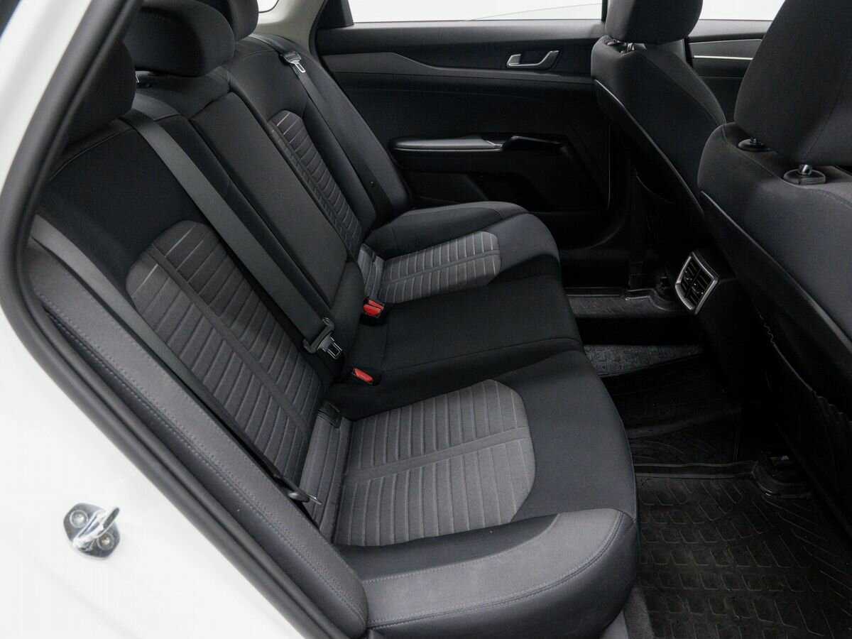 Купить Kia K5 с пробегом. Фото: #8