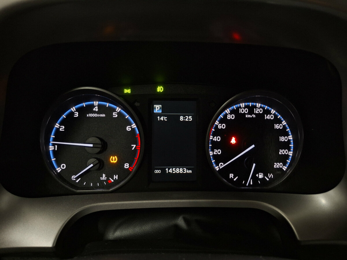 Купить Toyota RAV4 с пробегом. Фото: #12