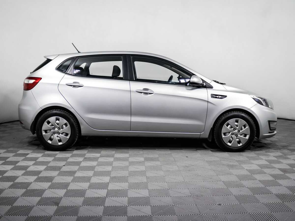 Купить Kia Rio с пробегом. Фото: #2
