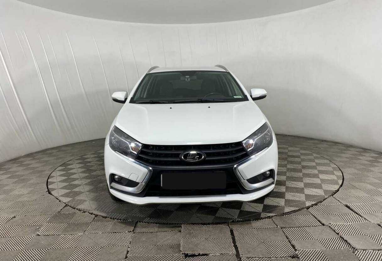 Купить Lada (ВАЗ) Vesta с пробегом. Фото: #1