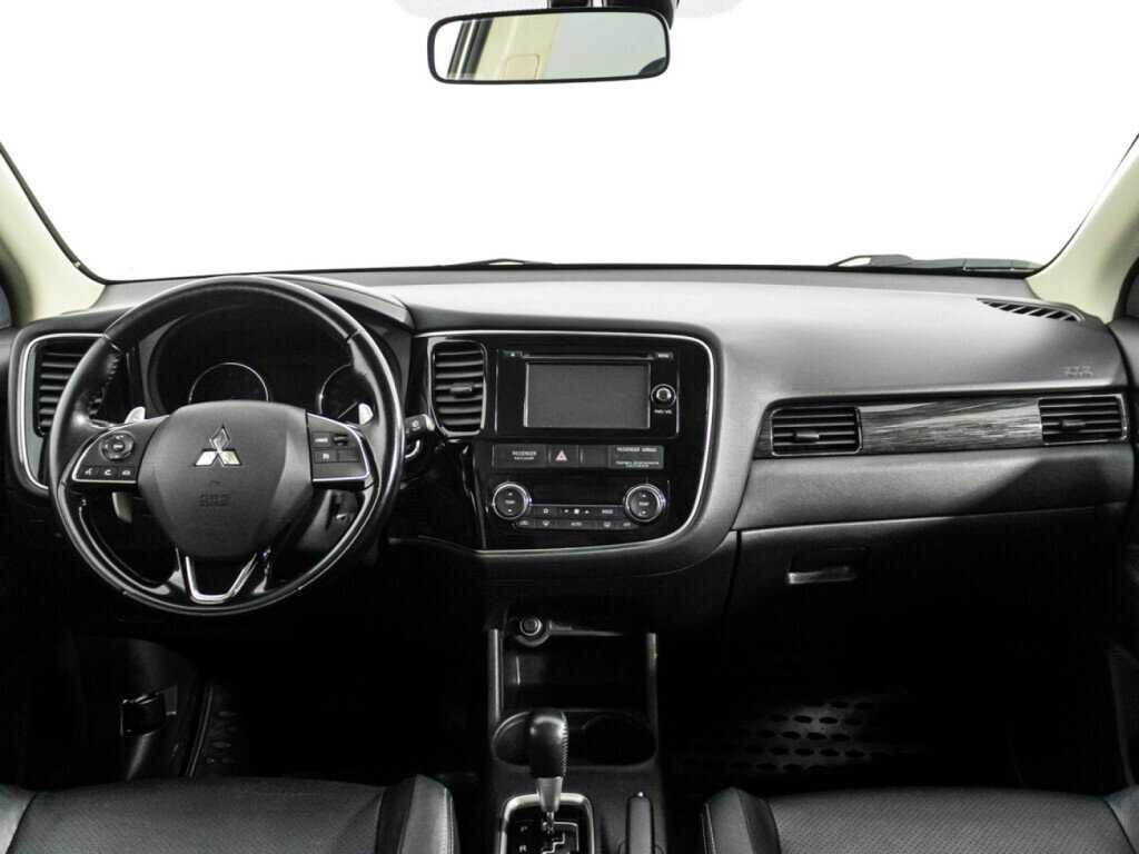 Купить Mitsubishi Outlander с пробегом. Фото: #12
