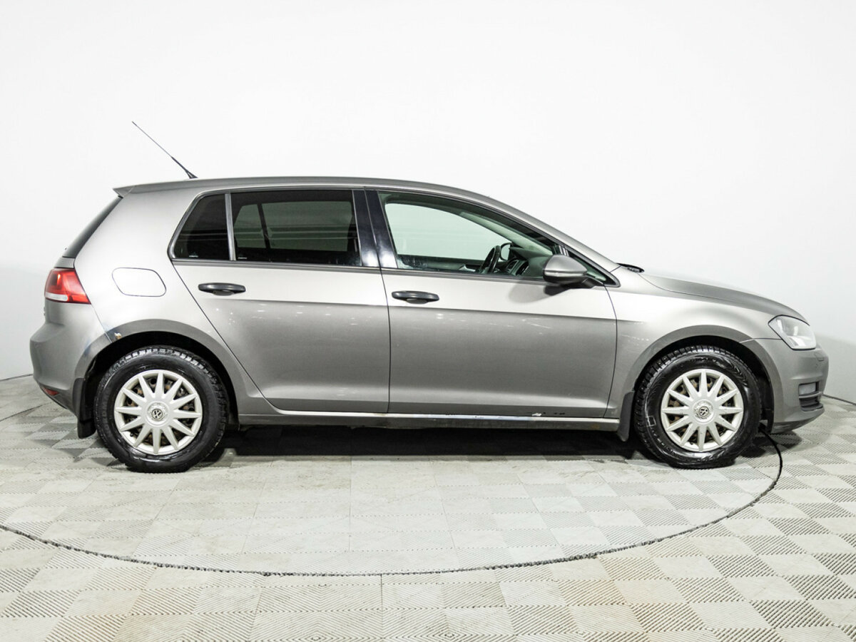 Купить Volkswagen Golf с пробегом. Фото: #3