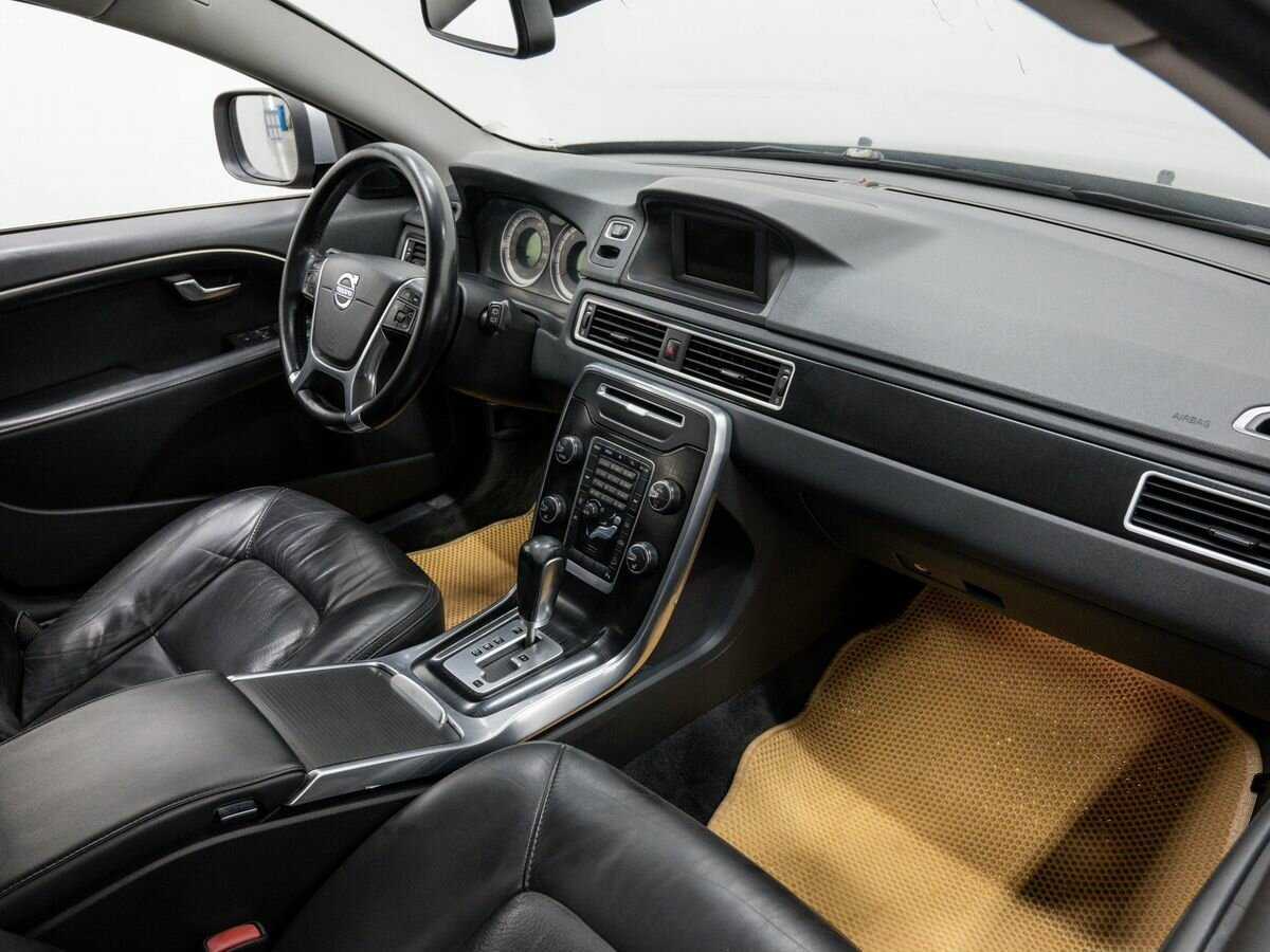 Купить Volvo XC70 с пробегом. Фото: #6