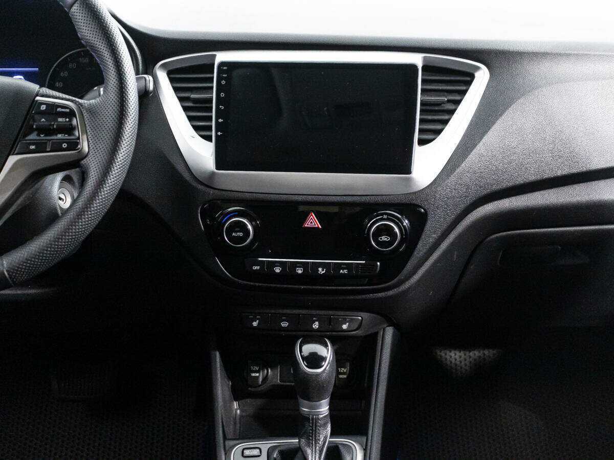 Купить Hyundai Solaris с пробегом. Фото: #13