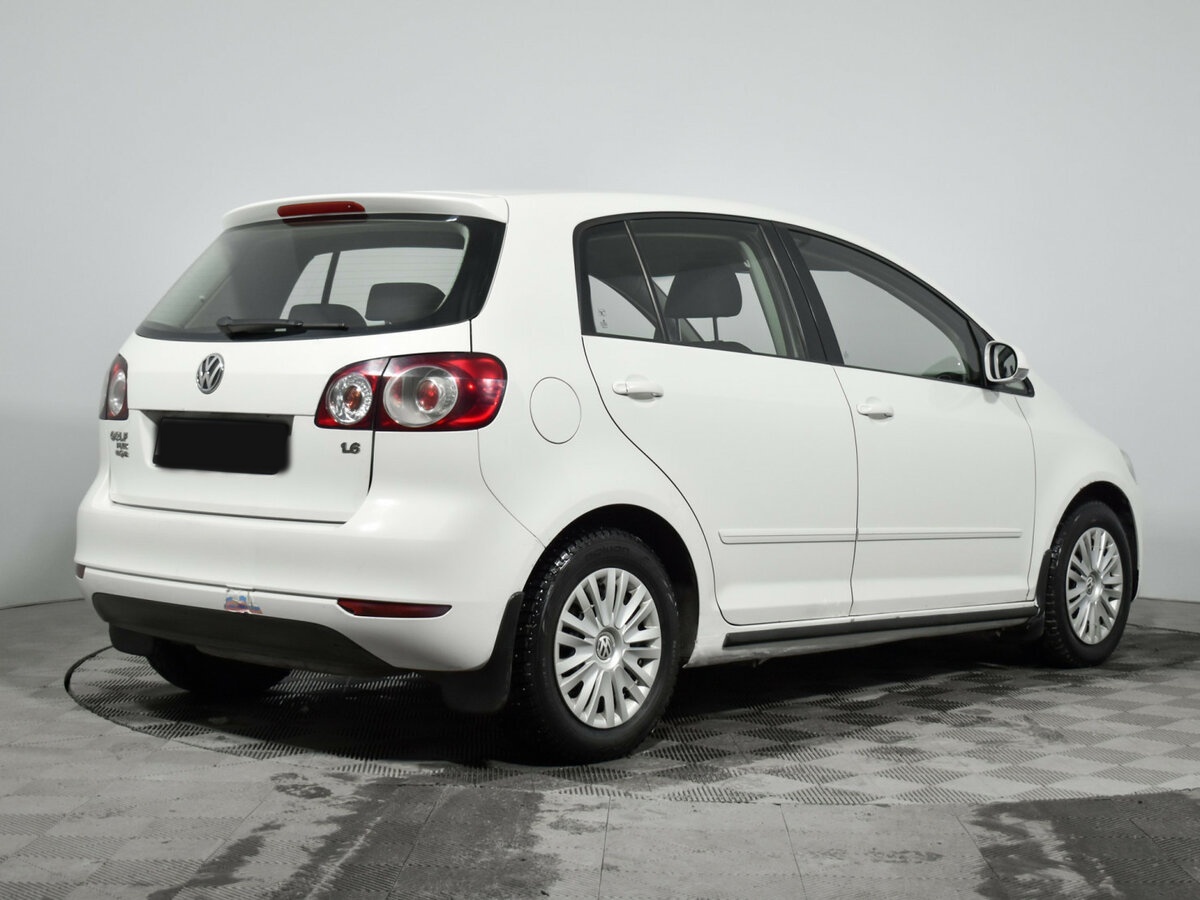 Купить Volkswagen Golf Plus с пробегом. Фото: #4