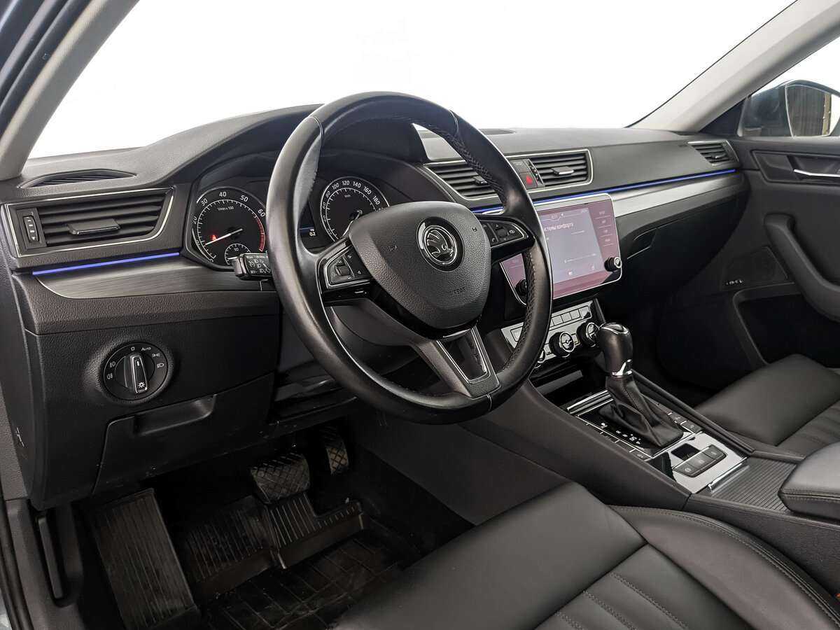 Купить Skoda Superb с пробегом. Фото: #10