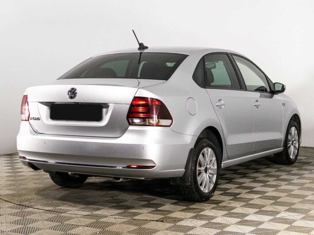 Купить Volkswagen Polo с пробегом. Фото: #4