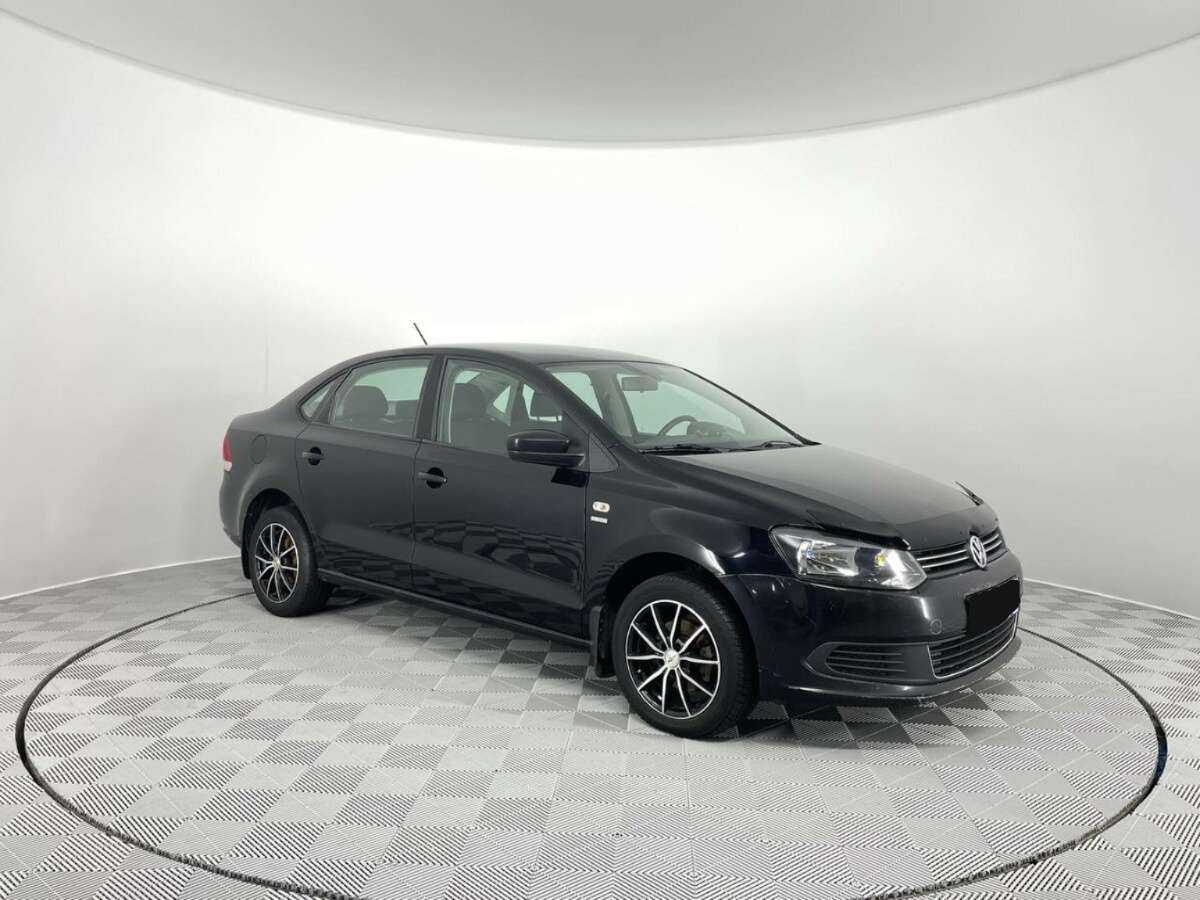 Купить Volkswagen Polo с пробегом. Фото: #2
