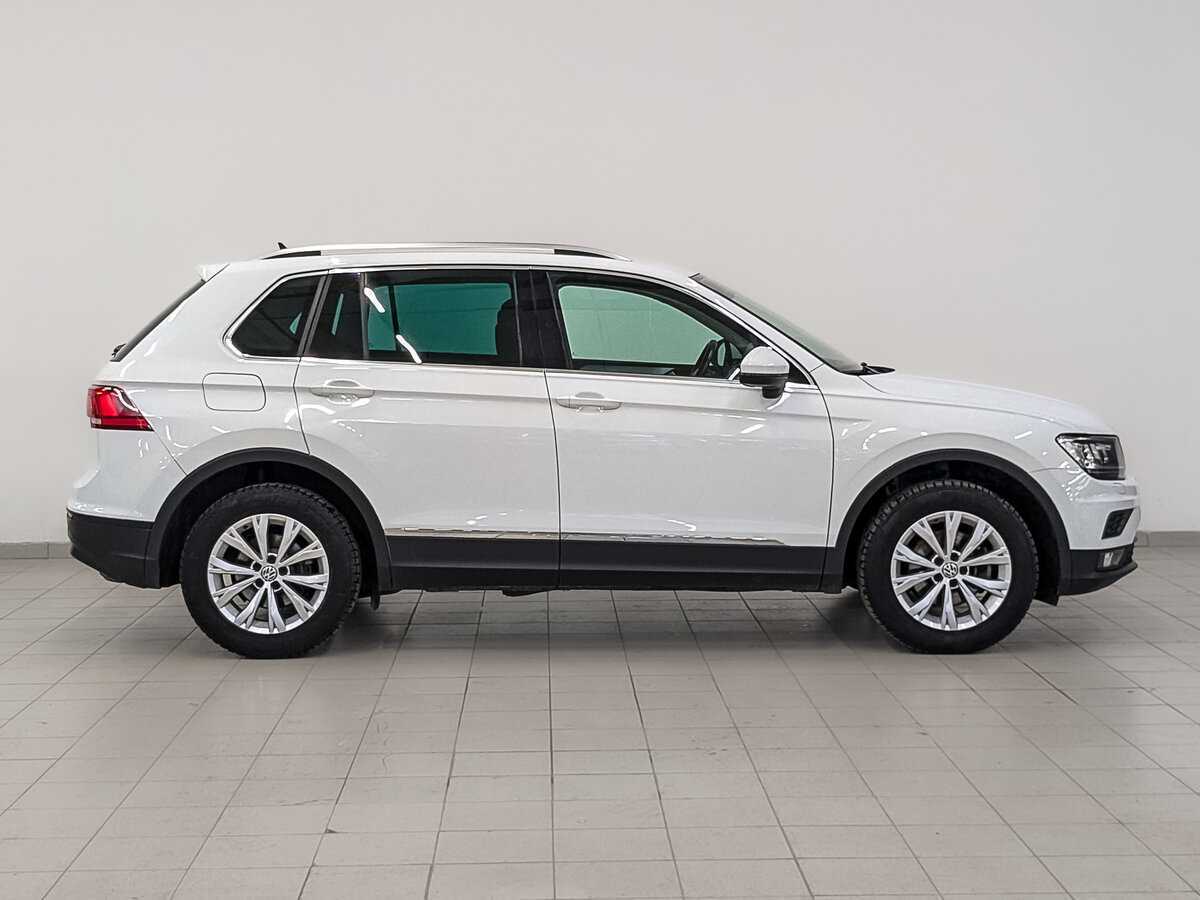 Купить Volkswagen Tiguan с пробегом. Фото: #3