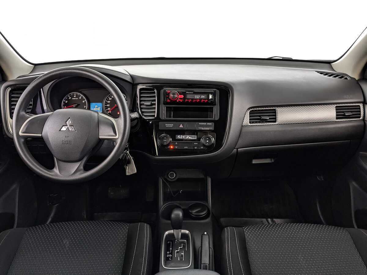 Купить Mitsubishi Outlander с пробегом. Фото: #9