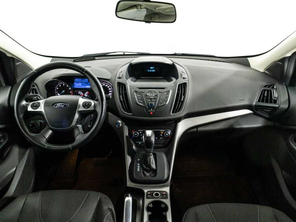 Купить Ford Kuga с пробегом. Фото: #12