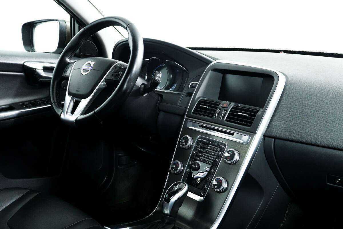 Купить Volvo XC60 с пробегом. Фото: #8