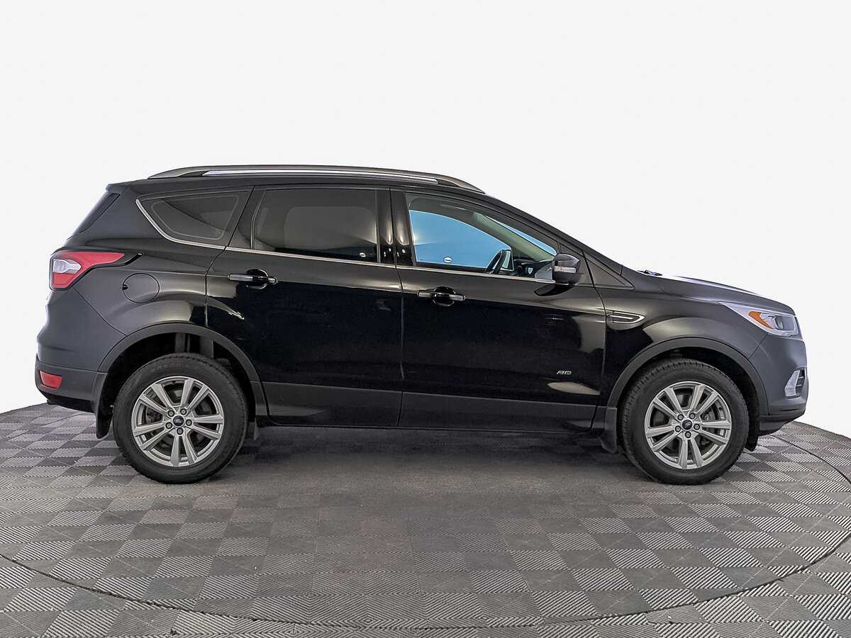 Купить Ford Kuga с пробегом. Фото: #3