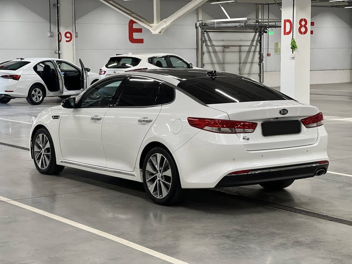 Купить Kia K5 с пробегом. Фото: #6