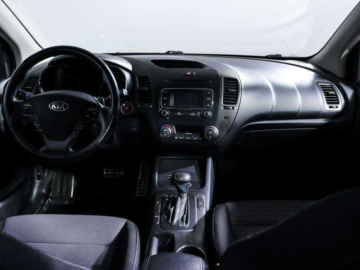 Купить Kia Cerato с пробегом. Фото: #11