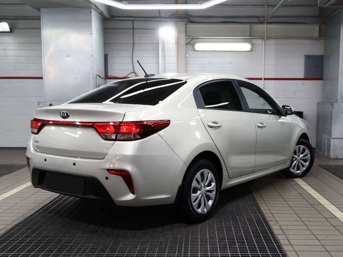 Купить Kia Rio с пробегом. Фото: #2