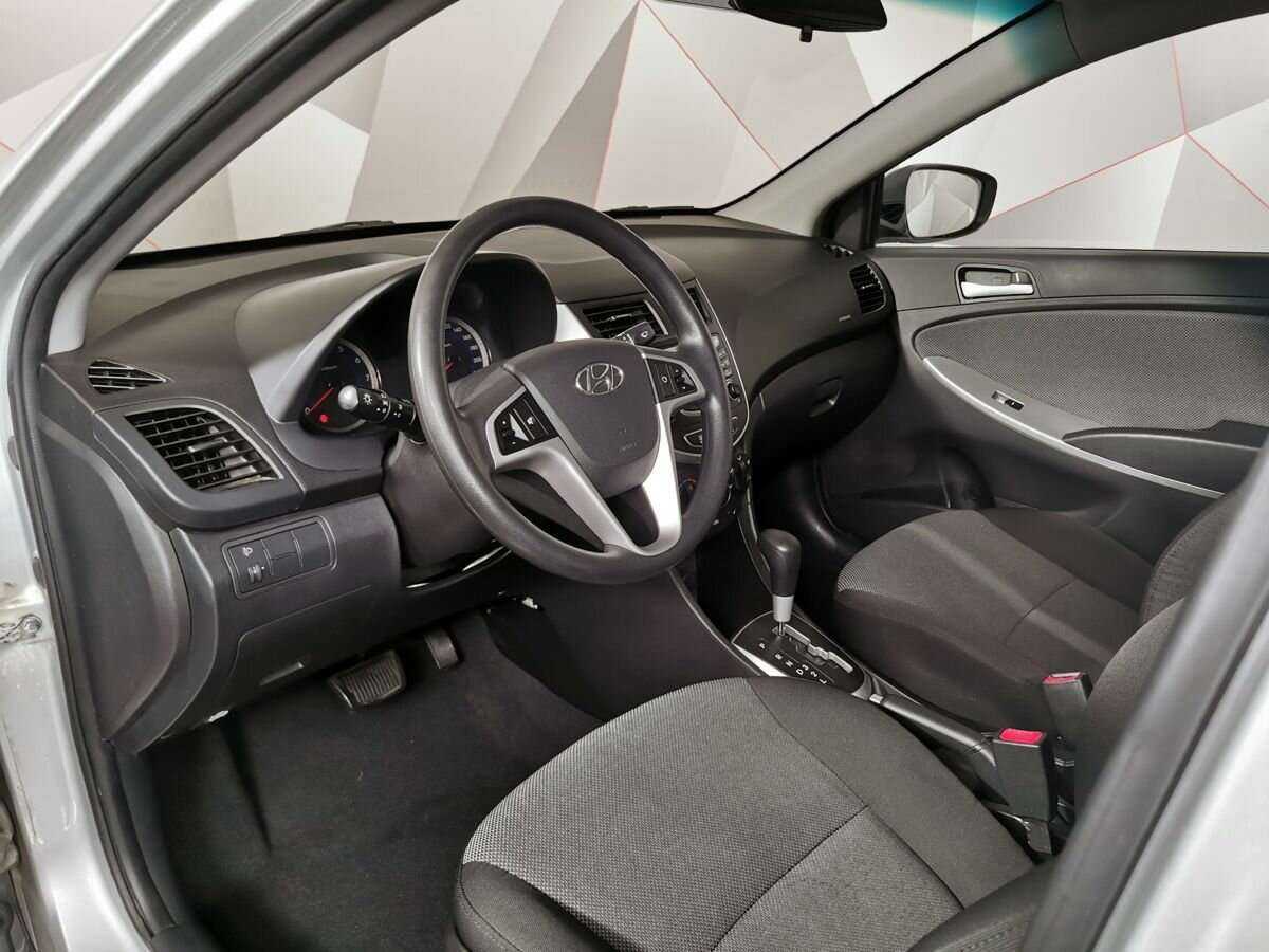 Купить Hyundai Solaris с пробегом. Фото: #14