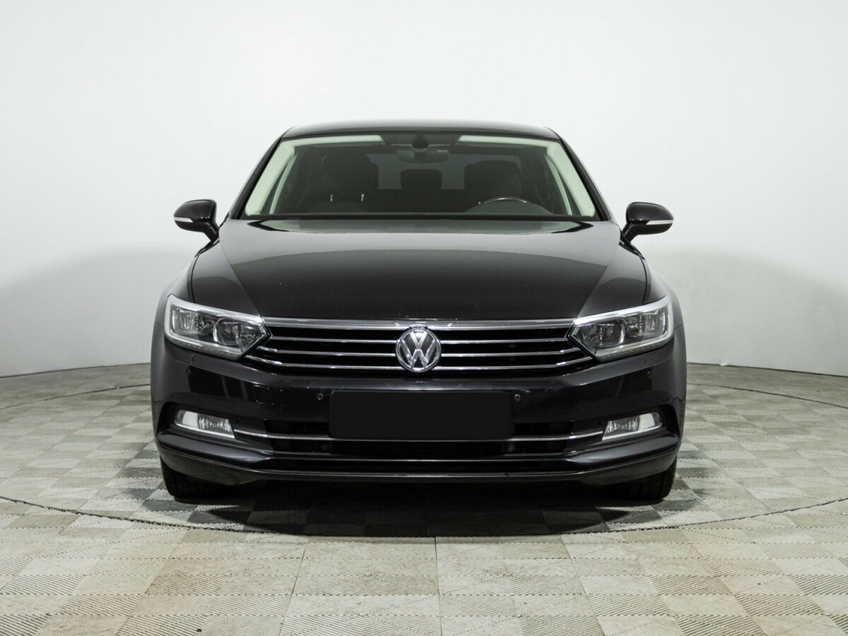 Купить Volkswagen Passat с пробегом. Фото: #1