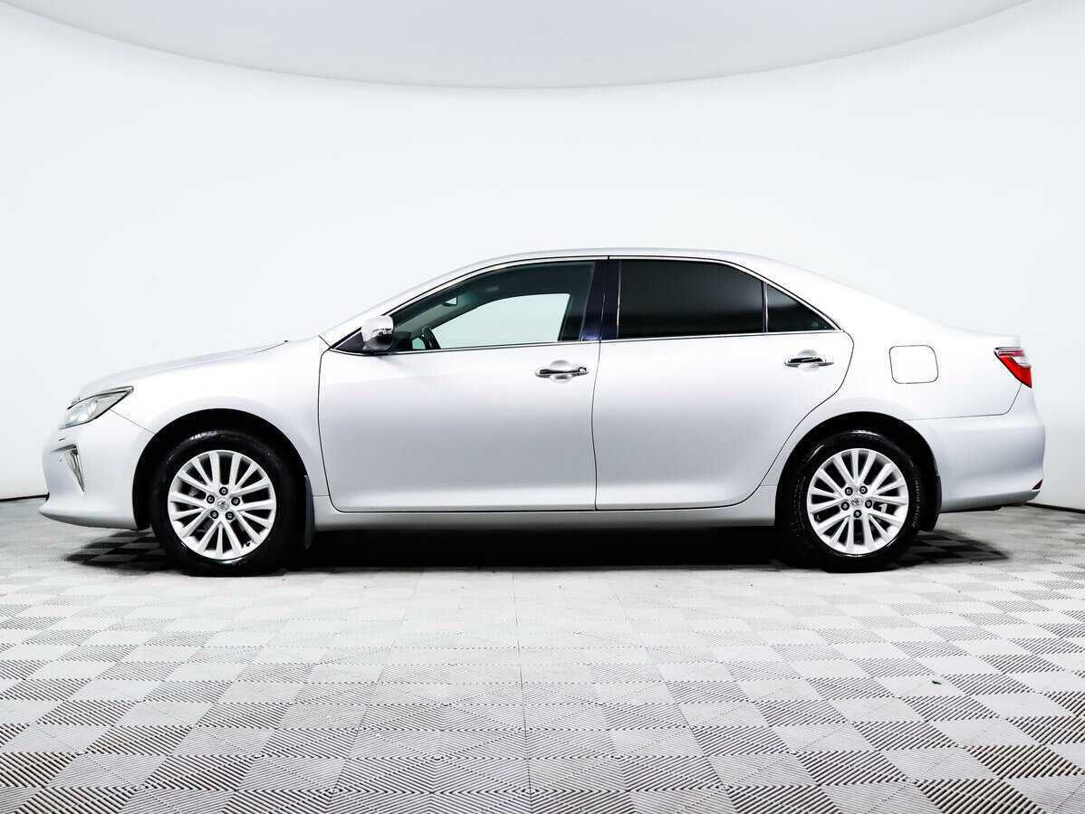 Купить Toyota Camry с пробегом. Фото: #7