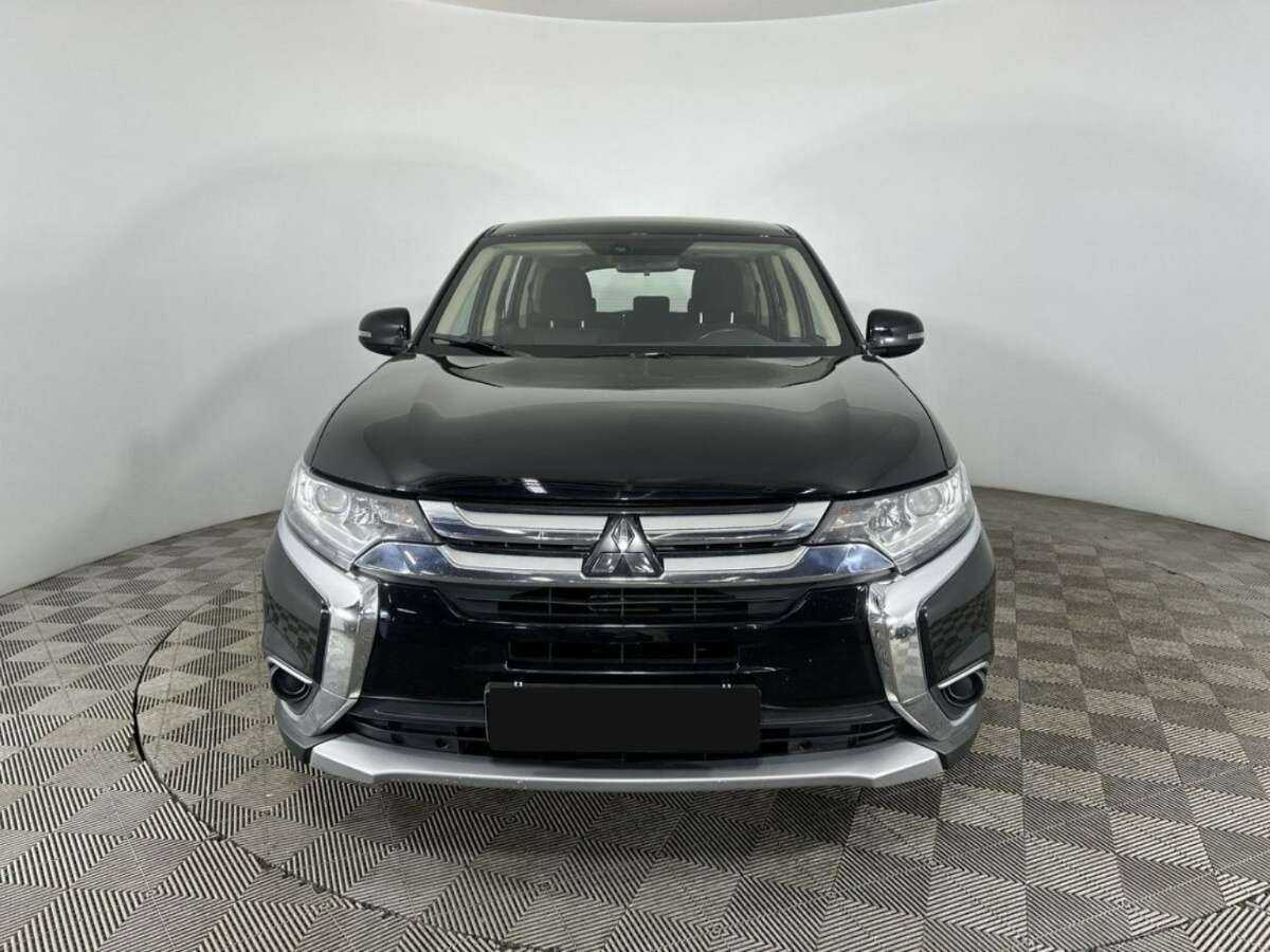 Купить Mitsubishi Outlander с пробегом. Фото: #1