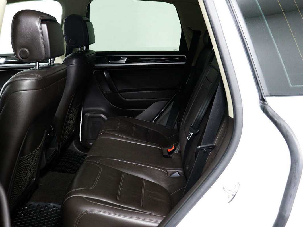 Купить Volkswagen Touareg с пробегом. Фото: #11