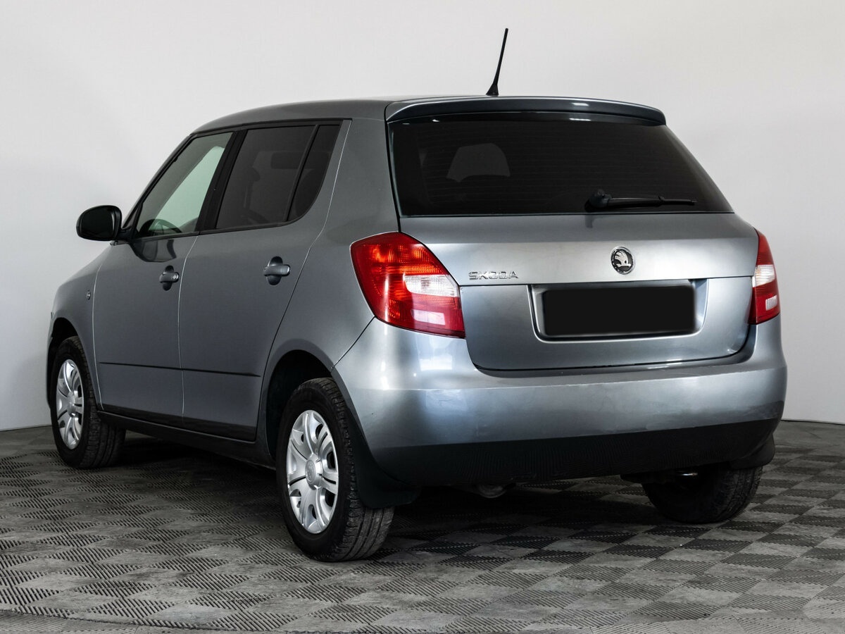 Купить Skoda Fabia с пробегом. Фото: #6