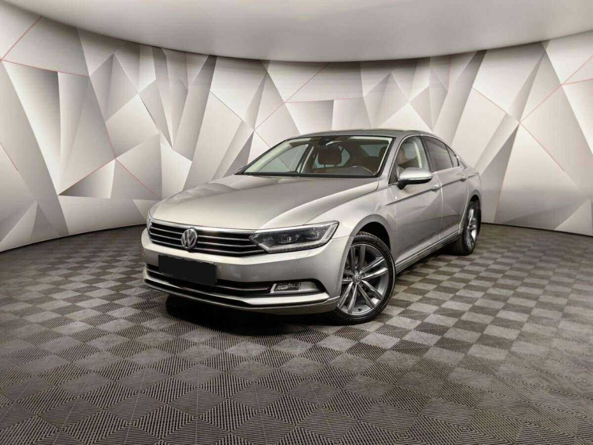 Купить Volkswagen Passat с пробегом. Фото: #0