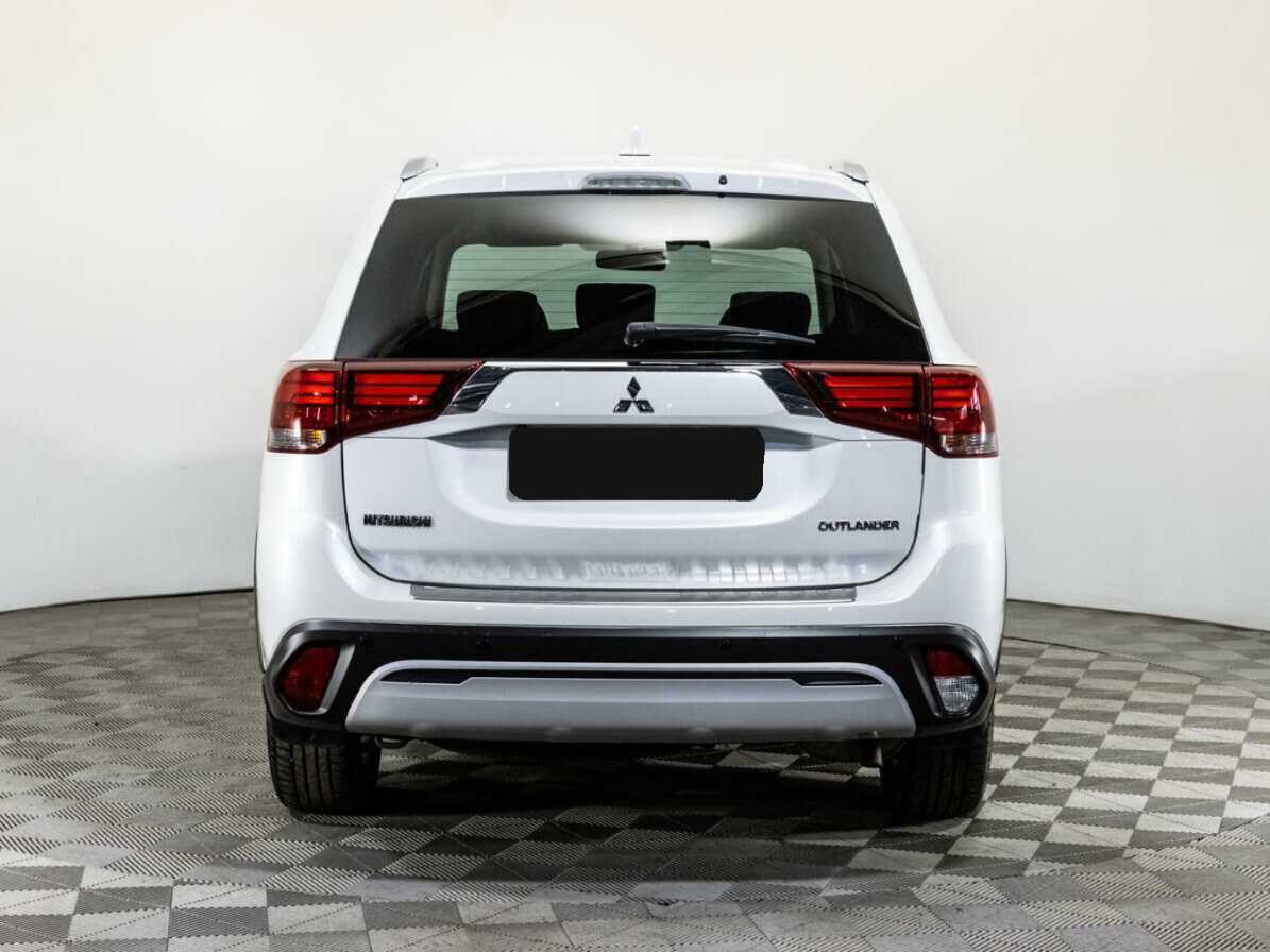 Купить Mitsubishi Outlander с пробегом. Фото: #5