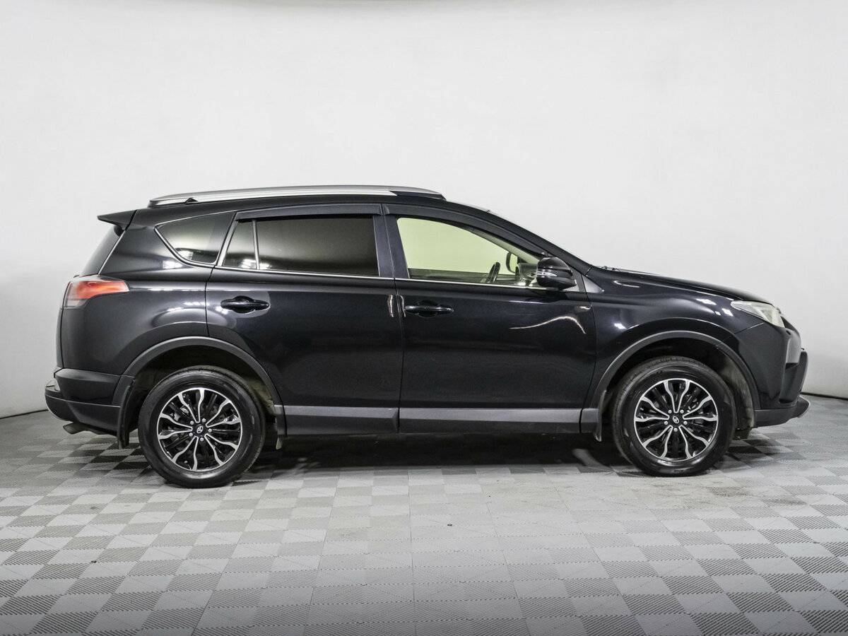 Купить Toyota RAV4 с пробегом. Фото: #3