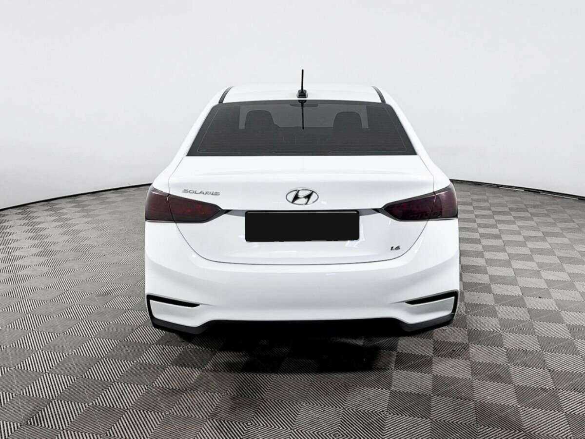 Купить Hyundai Solaris с пробегом. Фото: #5